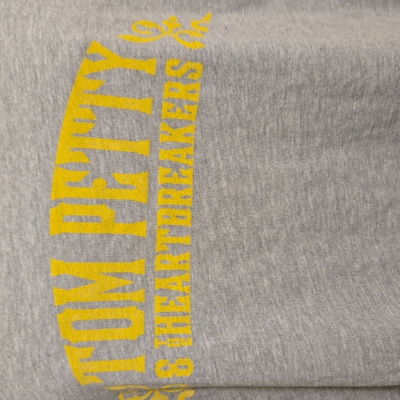 🎯Tom Petty T-shirt - Picture 2 of 5